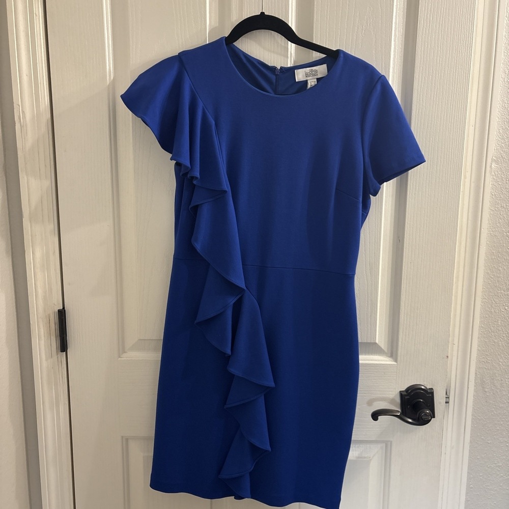 Belle Badgley Mischka size 10 Royal Blue short Ruffle sleeve sheath dress